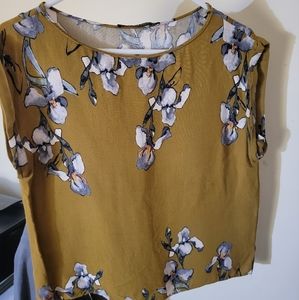 Zara Basic Top,Green with blue and white flowers